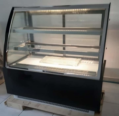 Commercial large capacity refrigerator, baking cabinet, refrigeration equipment, cake display cabinet with lamp